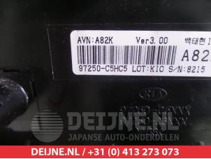 Kia Sorento Heater control panel O305935 photo 3