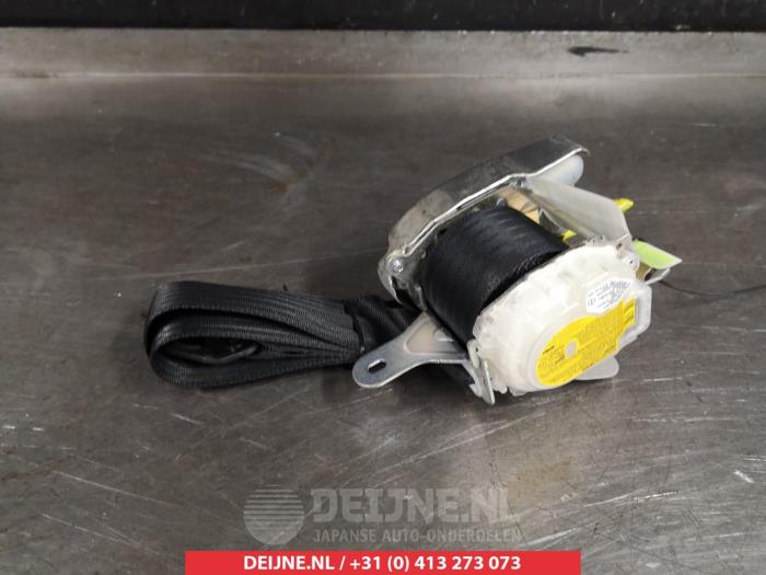 Toyota Corolla Verso Veiligheidsgordel rechts-voor O315428