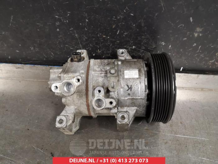 Gebruikte Aircopomp Toyota Corolla Verso (R10/11) 2.2 D-4D 16V Prijs € 75,00 Margeregeling aangeboden door V.Deijne Jap.Auto-onderdelen BV