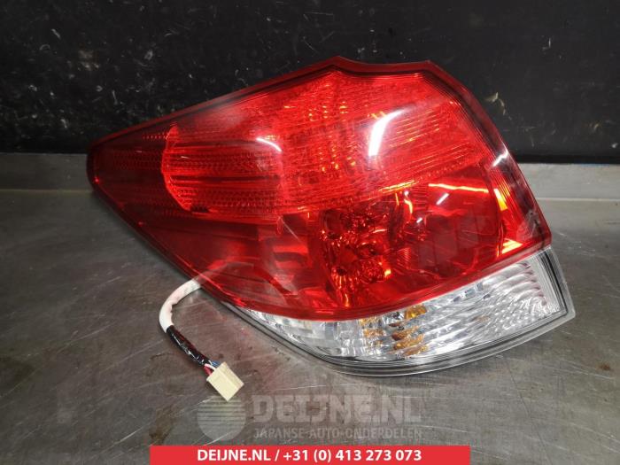 Subaru Legacy Taillight, left O297872