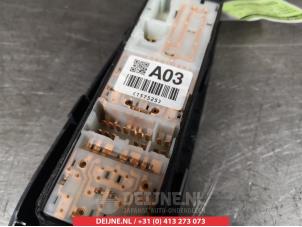Subaru Legacy Multi-functional window switch O311739 photo 2