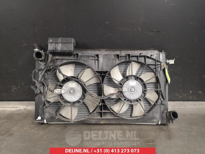 Toyota Corolla Verso Kühler O340041