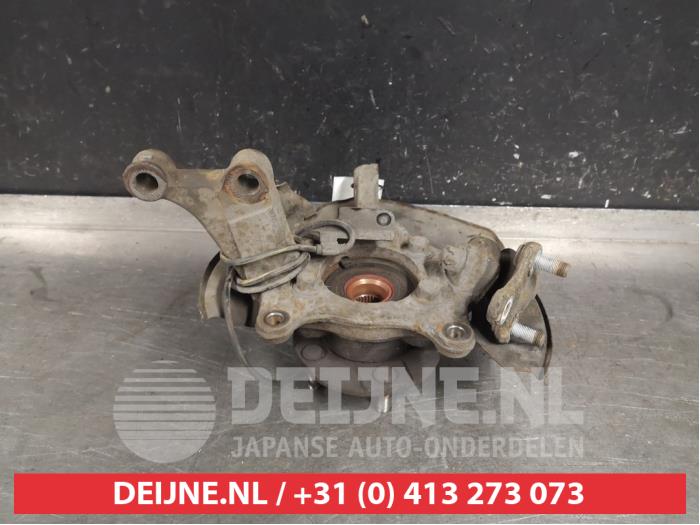 Toyota Verso Fusee rechts-voor O324246