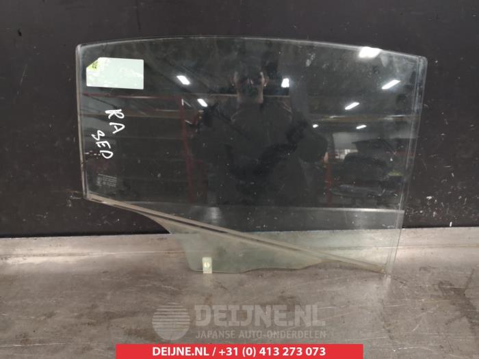 Mazda 3 Portierruit 4Deurs rechts-achter O288185
