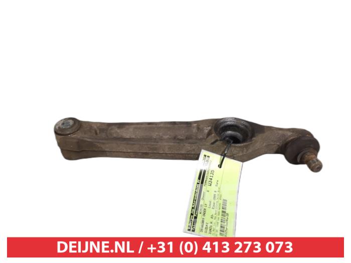 Suzuki Ignis Draagarm onder links-voor O381708