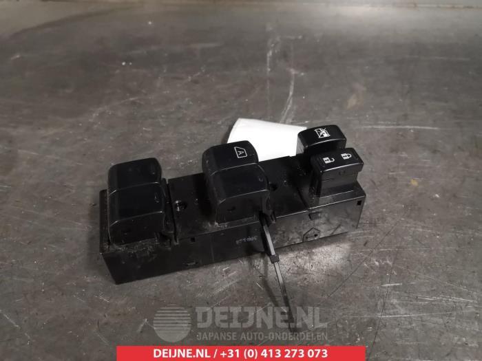 Nissan Note Combischakelaar ramen O311603
