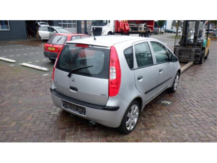 Mitsubishi Colt Achterlicht rechts O299747