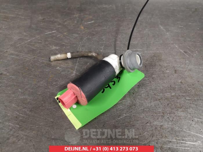Toyota Corolla Ruitensproeierpomp voor O340972