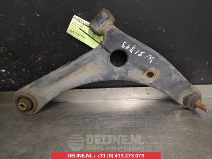 Mitsubishi Colt Querlenker unten rechts vorne O382485