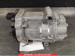 Toyota Prius Air conditioning pump O347874 photo 2