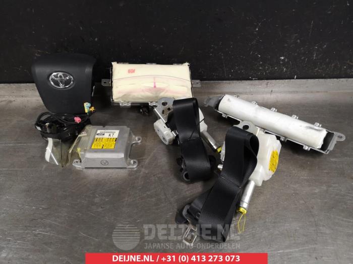 Toyota Prius Airbag Set+Module O334158
