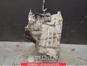 Nissan Qashqai Versnellingsbak O371902 foto 2