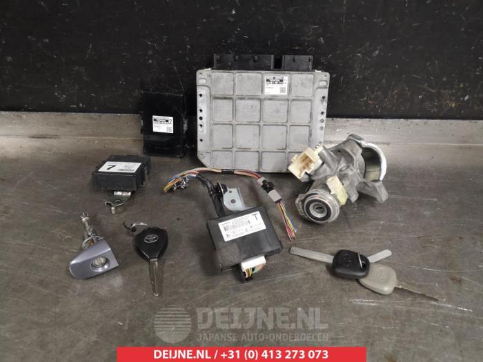 Toyota Verso Set of cylinder locks (complete) O278961