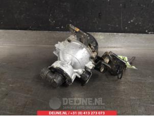 Kia Sportage Nebelscheinwerfer links vorne O268078 foto 2