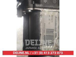 Nissan Note Ruitmechaniek 4Deurs rechts-achter O291242 foto 3