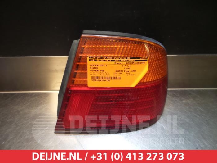 Nissan Primera Achterlicht rechts O299227