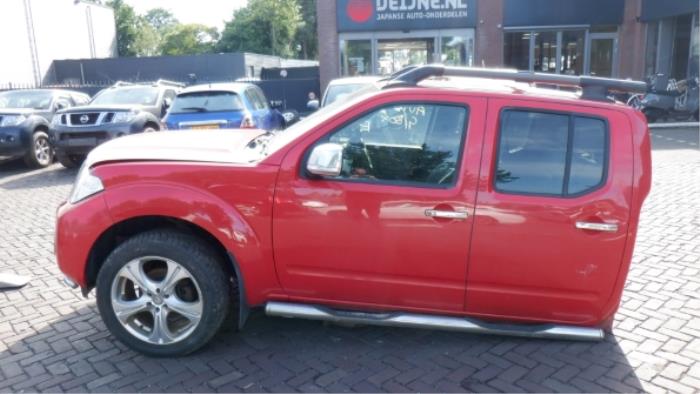 Nissan Navara Portier 4Deurs links-voor O272371