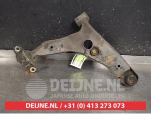 Mitsubishi Space Star Draagarm onder links-voor O394037 foto 2