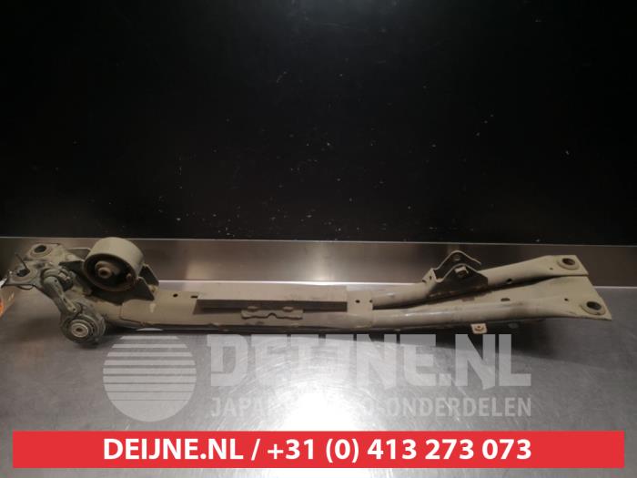 Nissan Almera Motorbalken O350400