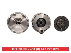 Nieuwe Koppelingsset (compleet) Mitsubishi Pajero Prijs € 1.149,50 Inclusief btw aangeboden door V.Deijne Jap.Auto-onderdelen BV