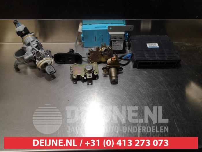 Mitsubishi Pajero Slotenset Cilinder (compleet) O278516