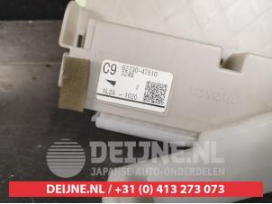 Toyota Prius Zekeringkast O394128 foto 2