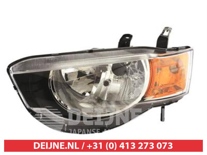 Mitsubishi Colt Koplamp links O9990001696