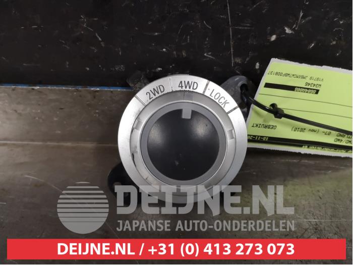 Mitsubishi Outlander Schakelaar 2WD/4WD O394241