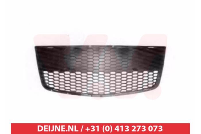 Chevrolet Aveo Bumper grille O9990000490