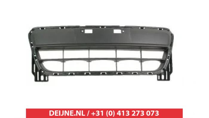 Suzuki SX-4 Bumper grille O9990000550