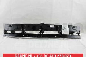 Nieuwe Bumperbalk voor Toyota Rav-4 Prijs € 90,67 Inclusief btw aangeboden door V.Deijne Jap.Auto-onderdelen BV