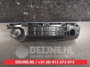 Nieuwe Bumpersteun links-voor Toyota Yaris Prijs € 14,99 Inclusief btw aangeboden door V.Deijne Jap.Auto-onderdelen BV