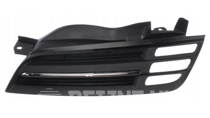 Nissan Micra Grille O9990000882