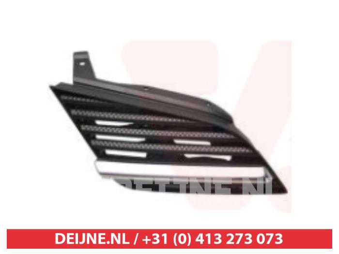 Nissan Primera Grille O9990000902