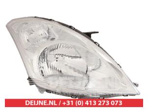 Nieuwe Koplamp rechts Suzuki Swift Prijs € 119,71 Inclusief btw aangeboden door V.Deijne Jap.Auto-onderdelen BV