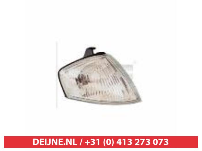 Mazda 323 Richtungsanzeiger rechts O9990002775