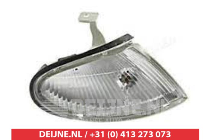 Mazda 323 Stadtlicht rechts O9990002957