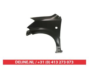 Nieuwe Scherm links-voor Daihatsu Sirion Prijs € 59,29 Inclusief btw aangeboden door V.Deijne Jap.Auto-onderdelen BV