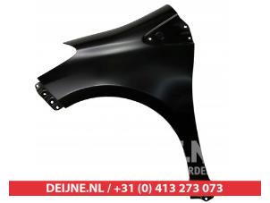 Nieuwe Scherm links-voor Toyota Yaris Prijs € 40,74 Inclusief btw aangeboden door V.Deijne Jap.Auto-onderdelen BV