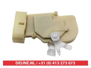 Nieuwe Motor Centrale Deurvergrendeling Toyota Yaris Prijs € 40,00 Inclusief btw aangeboden door V.Deijne Jap.Auto-onderdelen BV