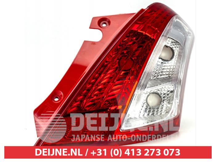 Suzuki Swift Achterlicht rechts O9990005013
