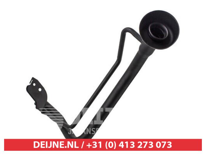 Nissan Almera Tino Fuel tank filler pipe O9990005081