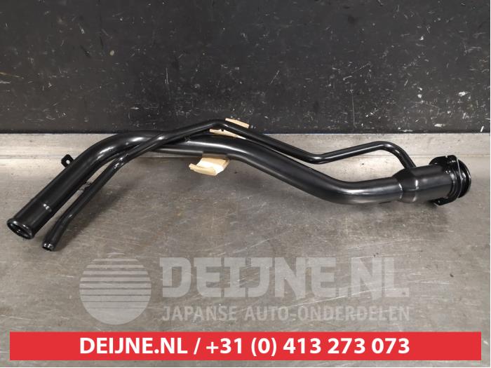 Mitsubishi Pajero Füllrohr Kraftstofftank O9990005085