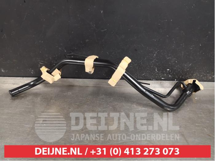 Mitsubishi Pajero Füllrohr Kraftstofftank O9990005087