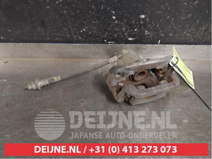 Nissan Pulsar Remklauw (Tang) rechts-achter O394435
