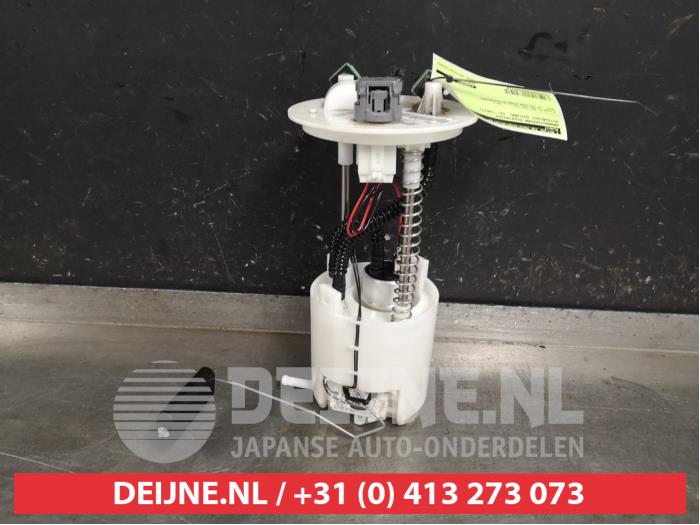 Gebruikte Tank element Pomp Mitsubishi Outlander (GF/GG) 2.2 DI-D 16V Clear Tec 4x4 Prijs € 50,00 Margeregeling aangeboden door V.Deijne Jap.Auto-onderdelen BV