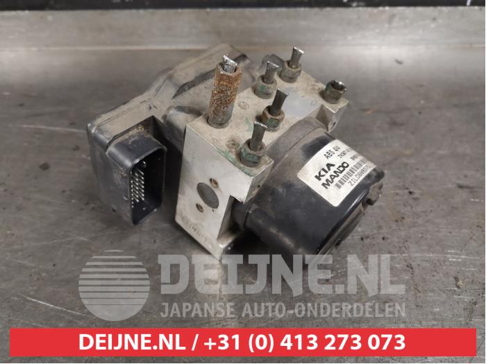 Kia Carnival ABS Pomp O394726
