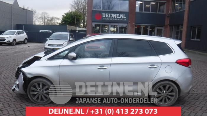Kia Carens Türscheibe 4-türig links hinten O395002