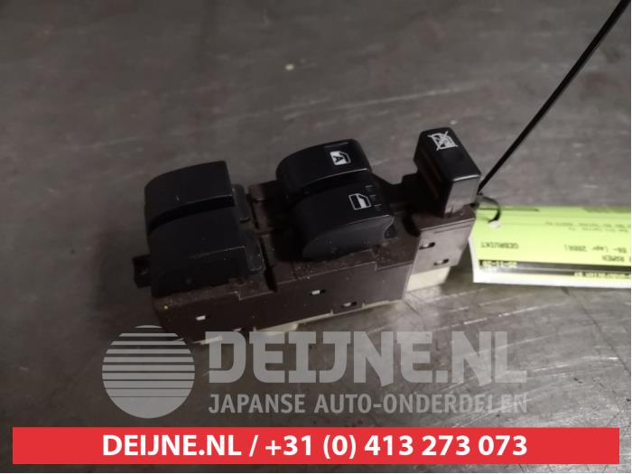Daihatsu Cuore Combischakelaar ramen O395034
