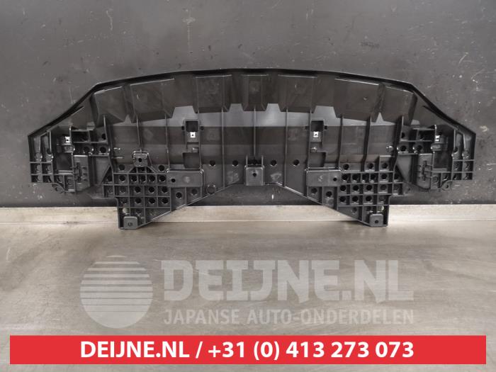 Suzuki Swift Bumper onderplaat O9990006237